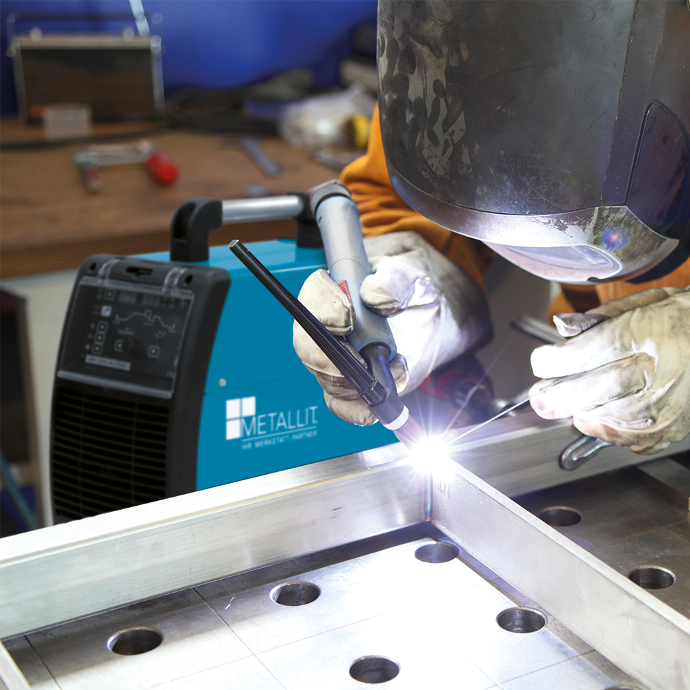 PGC0900200_601220_Profi-Line_WIG_Inverter_220_AC-DC-Puls_(A)