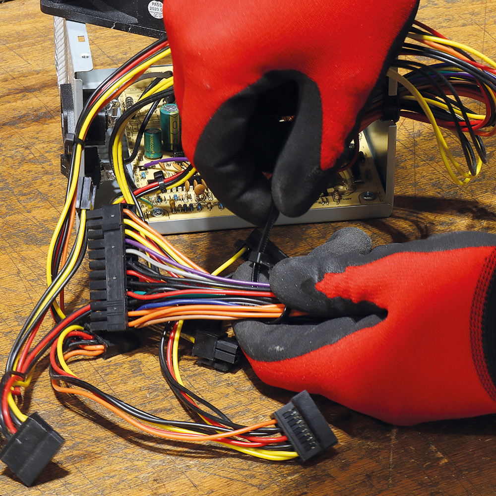 PGC0400102_463840_Ninja_Maxim_X-Tra_Light_Montagehandschuh_(A)